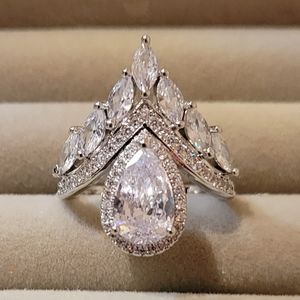 Princess crown zircon ring